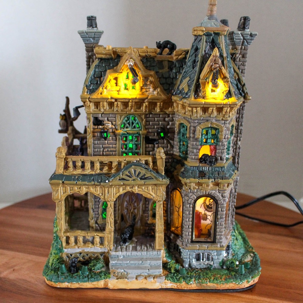 Lemax Spooky Town Withered Mansion Halloween Village Lighted Haunted House *Flaw